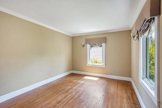 1690 Castilleja Avenue, Palo Alto CA: https://media.crmls.org/mediaz/131764f1-eae0-4224-a6e7-e43ee291854d.jpg
