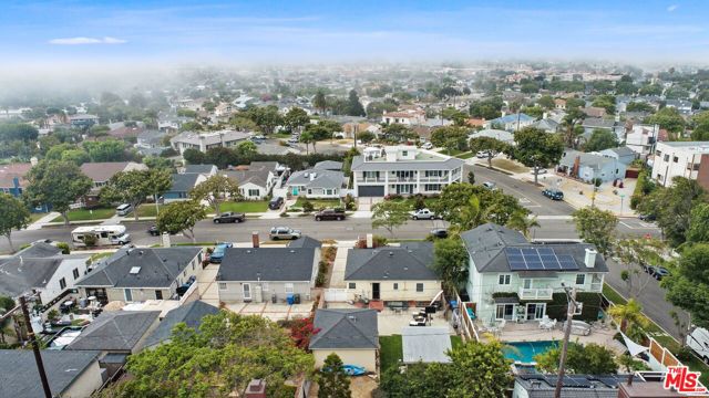 703 Avenue D, Redondo Beach, California 90277, 3 Bedrooms Bedrooms, ,1 BathroomBathrooms,Residential,Sold,Avenue D,21767438