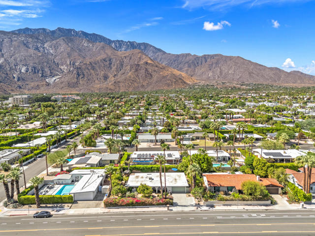 1423 N Avenida Caballeros, Palm Springs, CA 92262