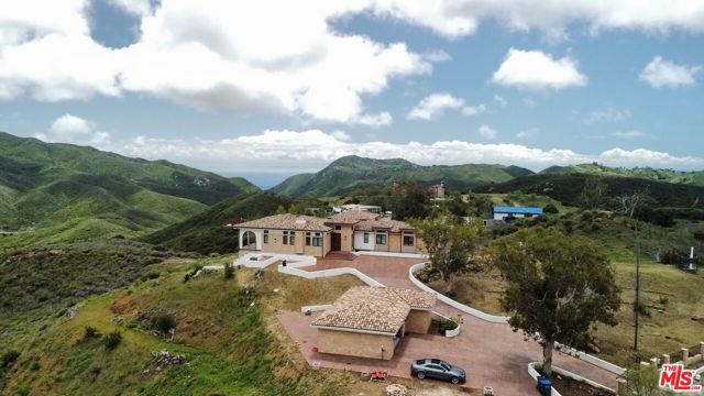 Drew Fenton | 33182 Mulholland Highway Malibu CA | MLS: 7250420