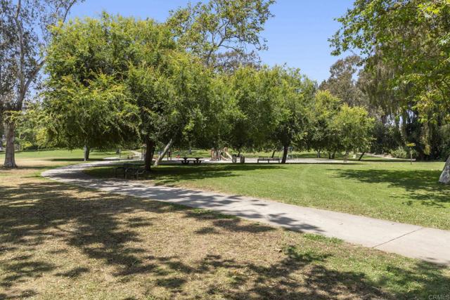 Detail Gallery Image 22 of 23 For 3380 Caminito Gandara, La Jolla,  CA 92037 - 3 Beds | 2/1 Baths