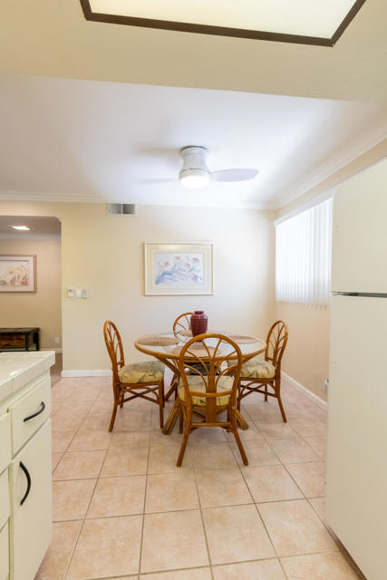 5301 E Waverly Drive #222, Palm Springs, CA 92264