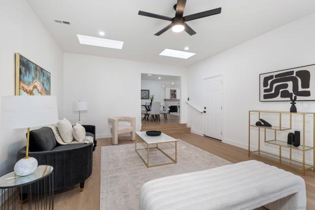 Image 11 of 28 For 3988 Ashford St
