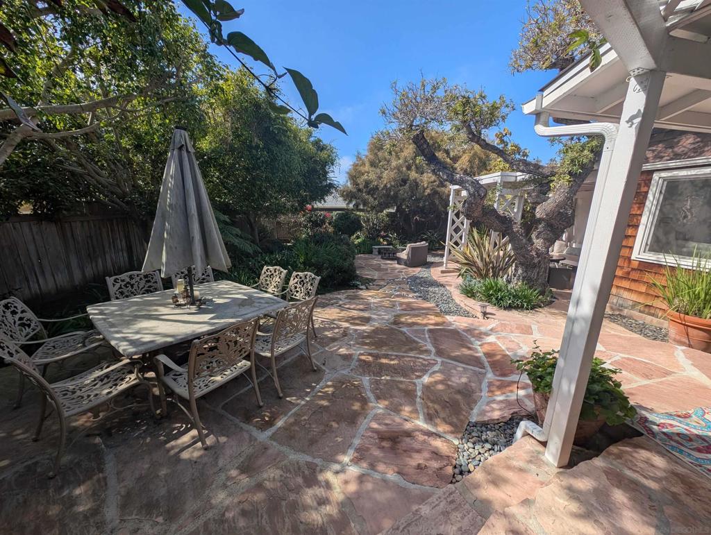 201 Rios Ave - photo 18