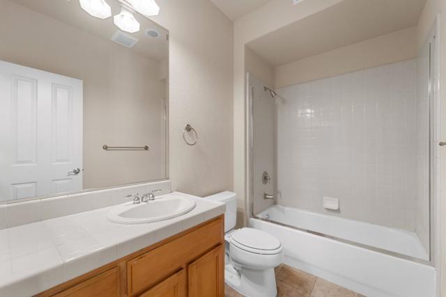 9652 Cooper Place, Gilroy CA: https://media.crmls.org/mediaz/131cd796-50c1-4428-8153-bc9fb0915a11.jpg