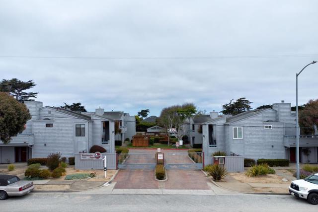 3095 Marina Drive, Marina CA: https://media.crmls.org/mediaz/131d729a-e89c-415a-a6d8-8124b745666a.jpg