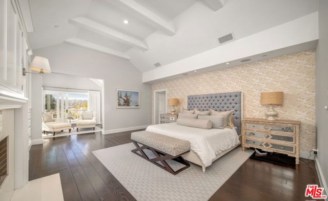 2311 Worthing Lane, Los Angeles CA: https://media.crmls.org/mediaz/131e795a-ed82-479b-828e-5b5bc62daeae.jpg
