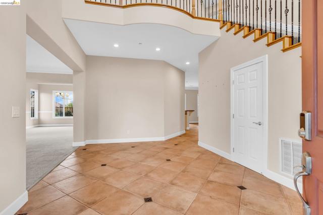 Image 9 of 60 For 5 Circle E Ranch Pl