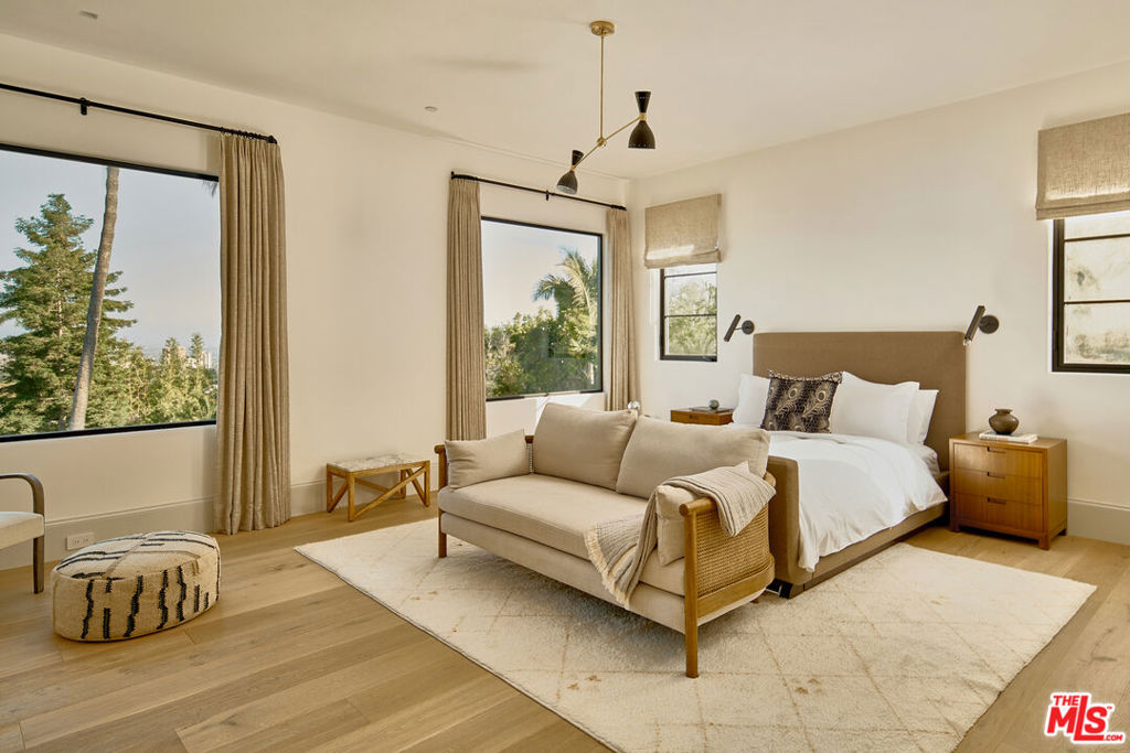 MLS #25597735 img 15