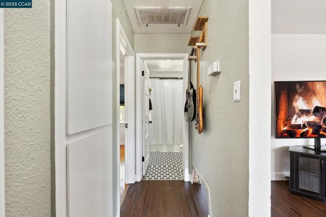 10 pendegast st., Woodland CA: https://media.crmls.org/mediaz/1320b9d3-c509-4625-8a26-99318d06da8a.jpg