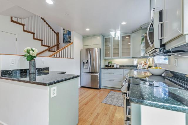 3704 Fair Oaks Avenue, Menlo Park CA: https://media.crmls.org/mediaz/1320e89b-5807-46cd-9f77-8d1dcbbd3a8c.jpg