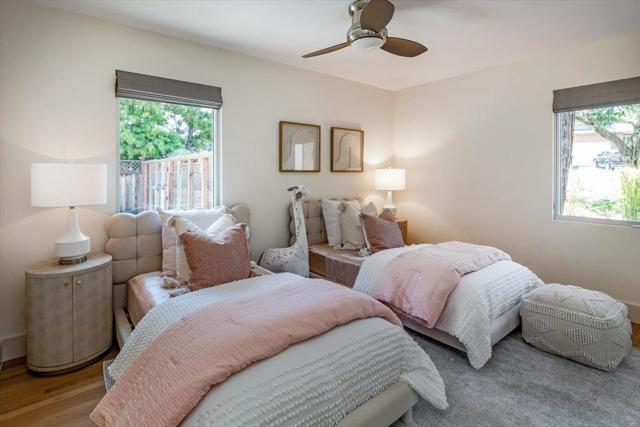 15902 Rochin Terrace, Los Gatos CA: https://media.crmls.org/mediaz/1323ba89-9989-49f7-8cf1-2f2627b77ae5.jpg