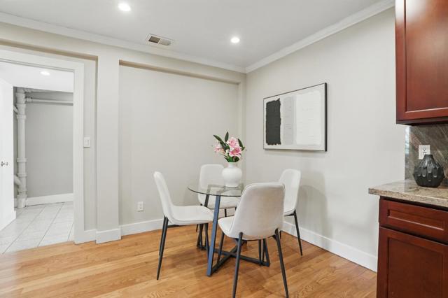 212 Sweeny Street, San Francisco CA: https://media.crmls.org/mediaz/1323ff4e-ab02-48c6-893d-19c63fee28c2.jpg