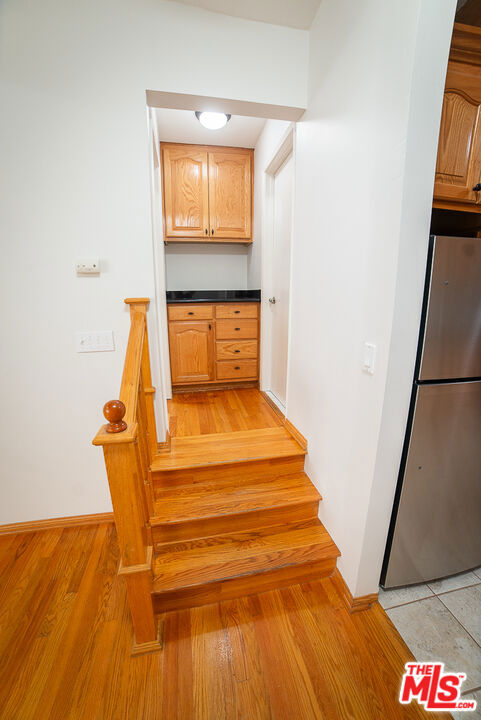 2400 Pacific Avenue, Venice CA: https://media.crmls.org/mediaz/13243e22-dd27-40a6-89f9-2526a92ab9ed.jpg