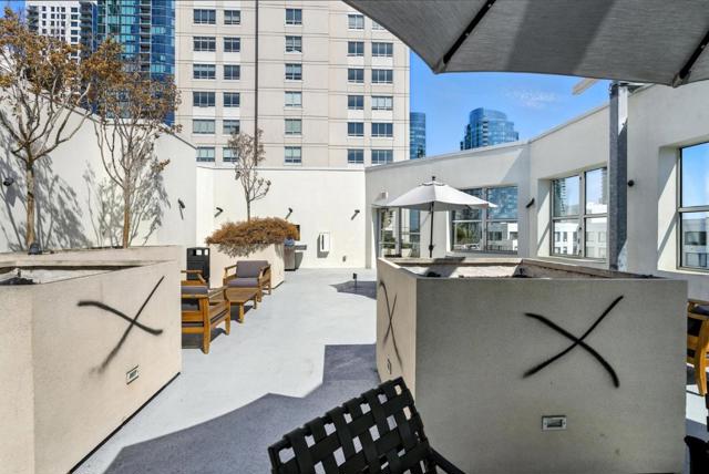 400 Beale Street, San Francisco CA: https://media.crmls.org/mediaz/1325f544-7e27-4509-a7ee-73399b914630.jpg