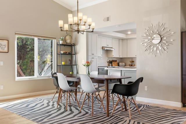 Detail Gallery Image 5 of 28 For 2072 Wandering Rd, Encinitas,  CA 92024 - 4 Beds | 2/1 Baths