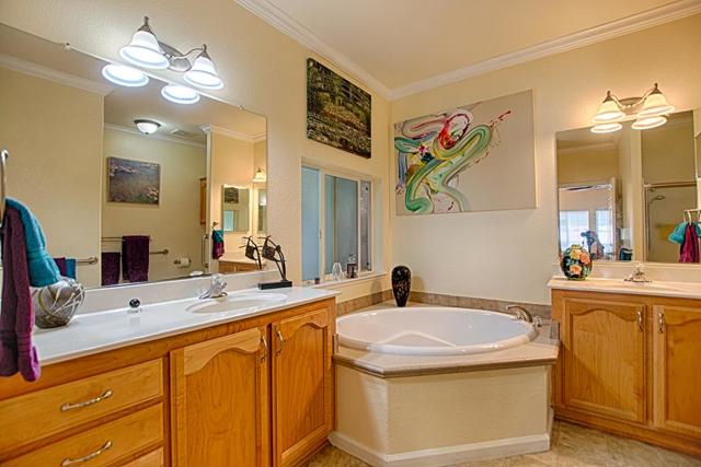 3390 Ashwood Way, Soquel CA: https://media.crmls.org/mediaz/13269db7-3a16-4fe5-b781-2b54010fae16.jpg