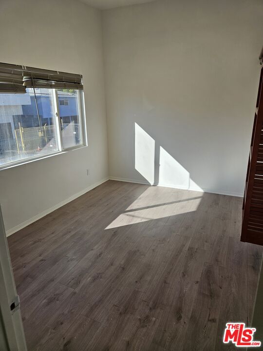 4531 VAN NUYS photo 15