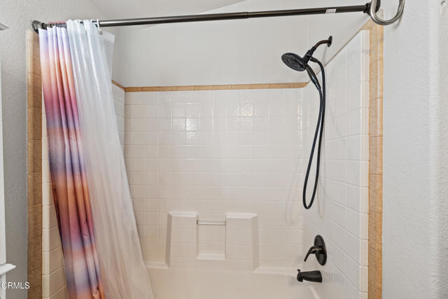 Detail Gallery Image 20 of 40 For 24 via Rosal #24,  Camarillo,  CA 93012 - 2 Beds | 2 Baths