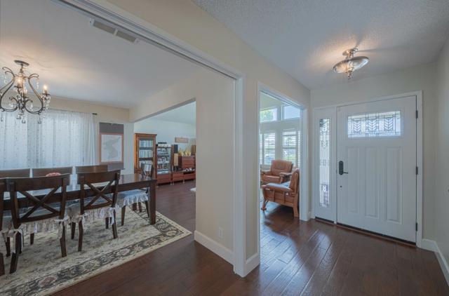 1121 Palo Alto Way, Salinas CA: https://media.crmls.org/mediaz/1328772a-19d2-4dc2-a374-c66fcf996add.jpg