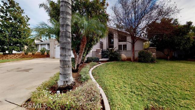 5870 Grinnell Dr, Riverside, CA 92509