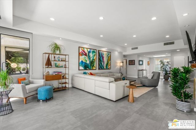 59 Cornell Drive, Rancho Mirage CA: https://media.crmls.org/mediaz/13292ded-d9f5-43e0-a111-b45a3b7709af.jpg