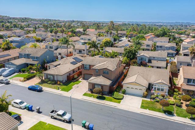 5191 Cobalt Way, Oceanside CA: https://media.crmls.org/mediaz/1329bcf7-6632-4655-91e8-6bd1177ce188.jpg