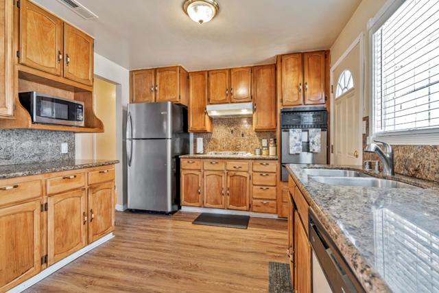 130 Cypress Street, Redwood City CA: https://media.crmls.org/mediaz/132b064f-f744-41e9-a916-edd1bd185c4c.jpg