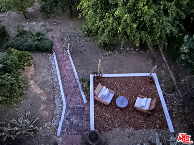 2004 Vine Street, Los Angeles CA: https://media.crmls.org/mediaz/132c3faf-2e75-4b07-ad89-c91e950b2a10.jpg
