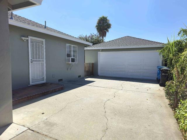 11541156 Civic Center Drive, Santa Clara CA: https://media.crmls.org/mediaz/132cf743-e482-4f44-b05b-06a9526abdb5.jpg