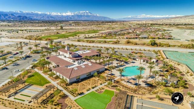 Terra Lago Four Seasons Pool Snow_Small