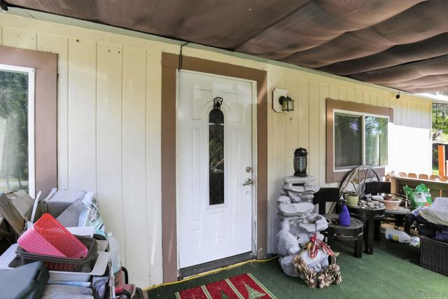 16522 Stagecoach, Corning CA: https://media.crmls.org/mediaz/132ee1c7-24ca-498c-a01d-de1f68251027.jpg