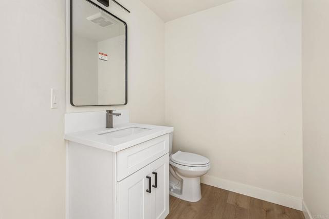 Detail Gallery Image 14 of 37 For 1535 Mount Glen, Escondido,  CA 92025 - 5 Beds | 4/1 Baths