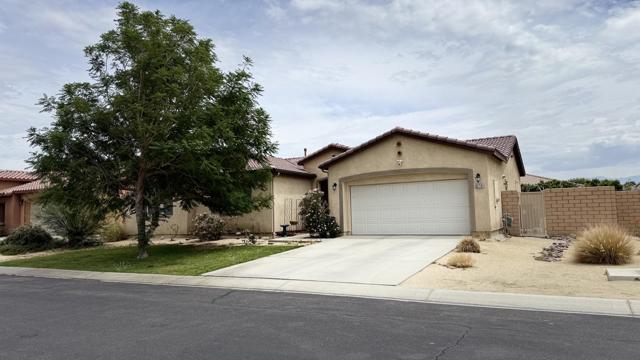 82781 Larsen Drive, Indio CA: https://media.crmls.org/mediaz/132fd1b2-383e-4a8f-8f6a-e5f71ac27fb4.jpg