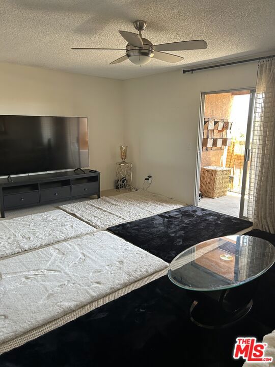 6600 Warner Avenue, Huntington Beach CA: https://media.crmls.org/mediaz/133032b7-08f9-413d-a798-67aeeebfd08d.jpg
