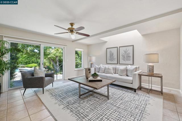 149 Rock Oak Court, Walnut Creek CA: https://media.crmls.org/mediaz/133147ea-9bbf-4696-910c-2e5e0774ecaa.jpg