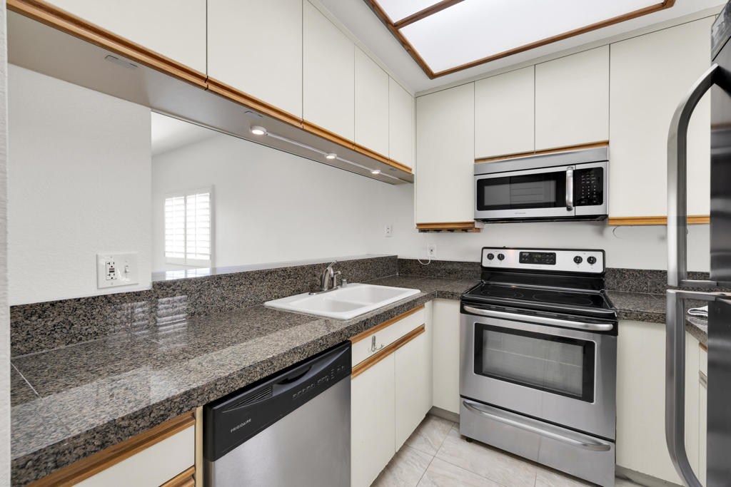 MLS #219137255DA image #9