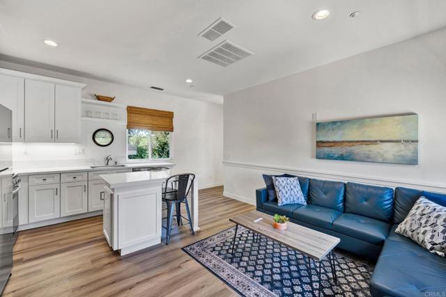 2139 Kirkcaldy Road, Fallbrook CA: https://media.crmls.org/mediaz/133398aa-84ea-42eb-b1f5-587825a37a9e.jpg