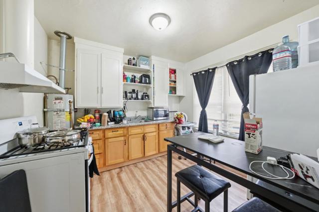 309 N 5th Street, San Jose CA: https://media.crmls.org/mediaz/13353293-e070-4d72-8b49-12e4c1bfcda8.jpg