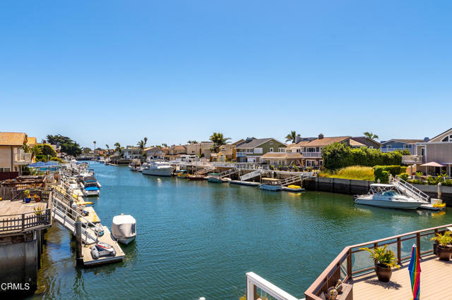 Detail Gallery Image 11 of 59 For 3810 W Hemlock St, Oxnard,  CA 93035 - 4 Beds | 4 Baths