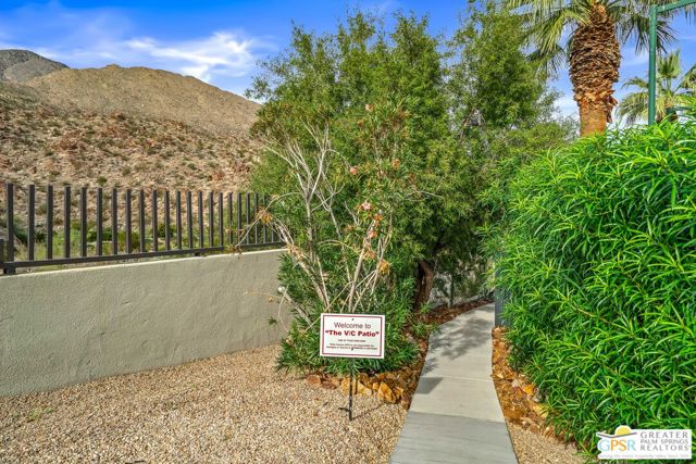 120 E Perlita Circle, Palm Springs, CA 92264
