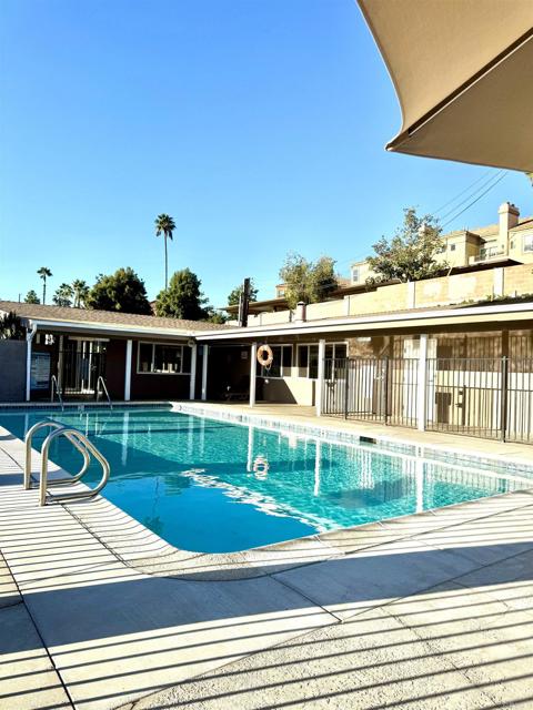 1380 Oak Hill Drive, Escondido CA: https://media.crmls.org/mediaz/1337305a-4492-4d29-933d-7dee78fc3675.jpg