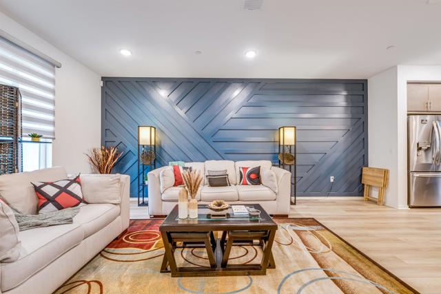 Detail Gallery Image 3 of 34 For 5261 Beachfront Cove St #174,  San Diego,  CA 92154 - 4 Beds | 3/1 Baths