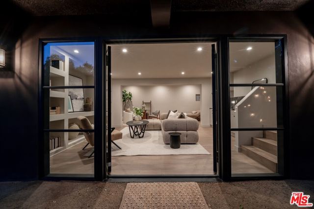 4790 Galendo Street, Woodland Hills CA: https://media.crmls.org/mediaz/1337c0a1-0b14-4f0e-abcf-9eb2ede60cac.jpg