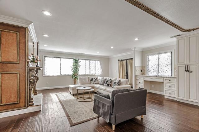 101 S 13th Street, San Jose CA: https://media.crmls.org/mediaz/13385ffd-7c3a-43e2-ab5e-4cd21f35631c.jpg