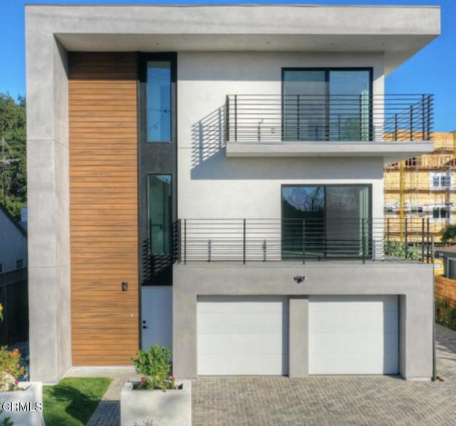 Detail Gallery Image 2 of 23 For 5626 1/2 Auckland Ave, North Hollywood,  CA 91601 - 4 Beds | 3 Baths