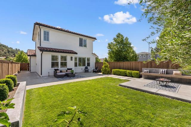 17920 Stoney Creek Way, Morgan Hill CA: https://media.crmls.org/mediaz/1338bbc3-c4bb-4ada-b916-617d372cecbe.jpg