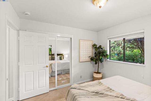 24288 Stacey Ln, Hayward CA: https://media.crmls.org/mediaz/13391c94-baed-47fa-aa2c-843482d664ed.jpg