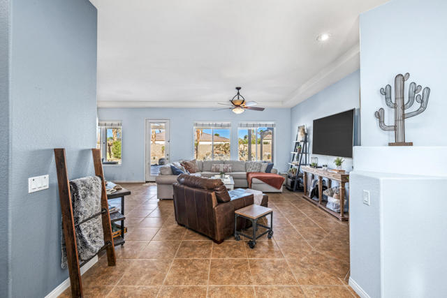 79704 Castille Drive, La Quinta CA: https://media.crmls.org/mediaz/13392630-d5f0-47b7-be1f-dd3c3af666ab.jpg