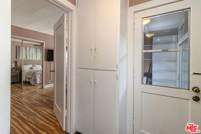 8966 Cadillac Avenue, Los Angeles CA: https://media.crmls.org/mediaz/133adf1f-054b-4fe5-9b65-67749ec5ffc6.jpg